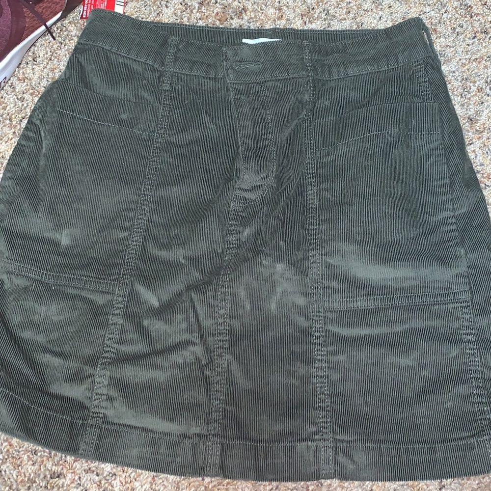 Women’s skirt